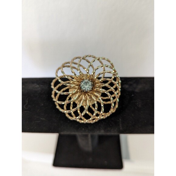 Whirligig Flower Rhinestone Center Brooch - Picture 7 of 9